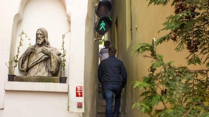 la calle más estrecha del mundo_Praga